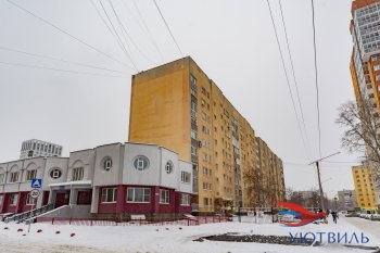 Трехкомнатная квартира на Стачек в Красноуфимске - krasnoufimsk.yutvil.ru - фото 1