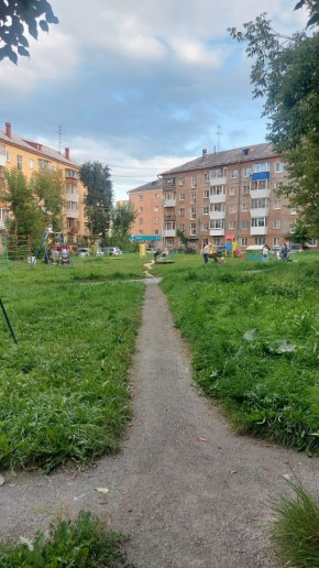 пр-кт. Космонавтов,49а в Красноуфимске - krasnoufimsk.yutvil.ru - фото 12