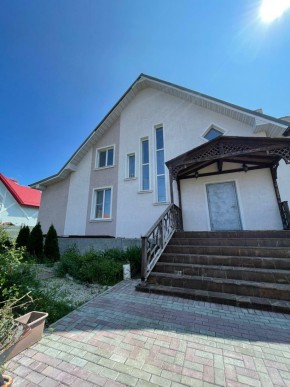 ул. Кленовая,1 в Красноуфимске - krasnoufimsk.yutvil.ru - фото 1